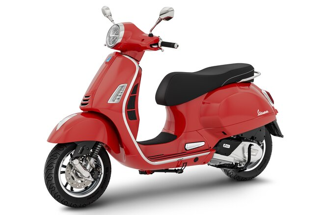 Piaggio Vespa GTS 125 Super RST